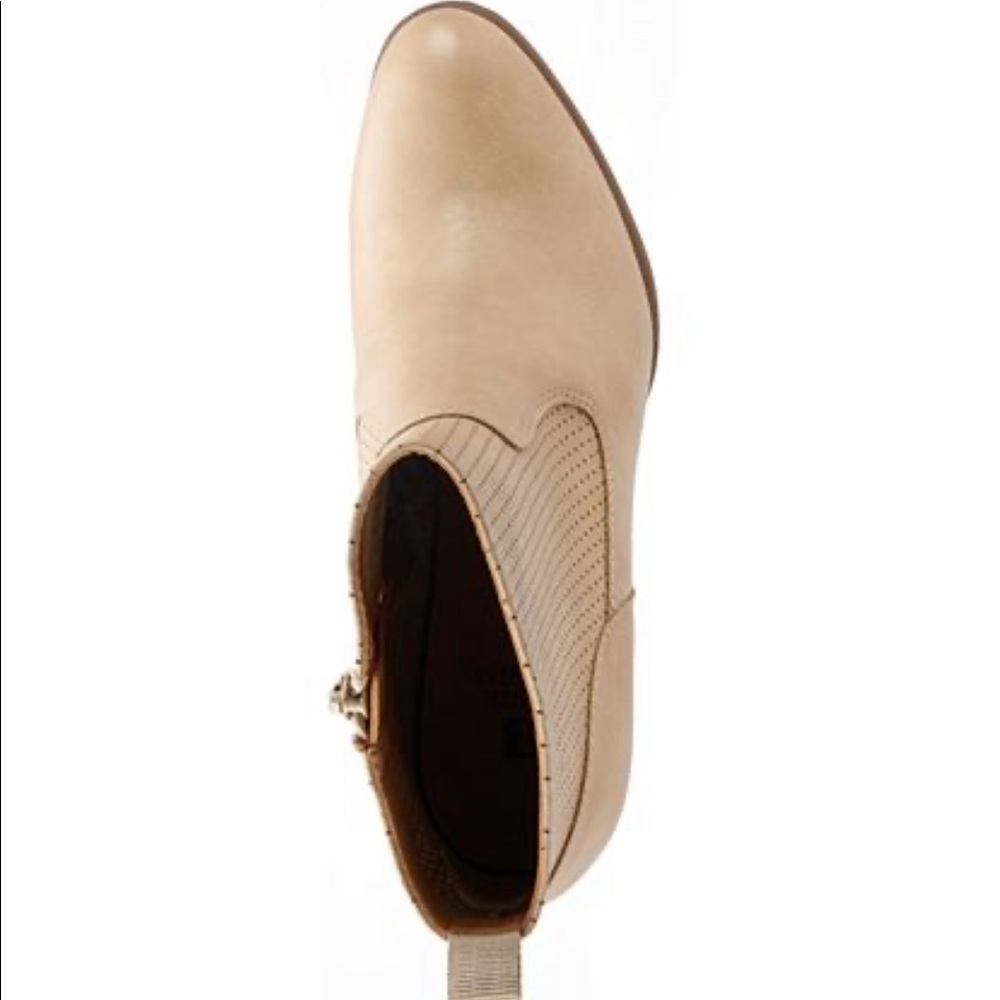 NIB White Mountain Booties - Picture 6 of 8